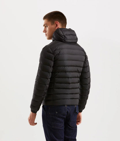 Стильний пуховик Refrigiwear з капюшоном і кишенями