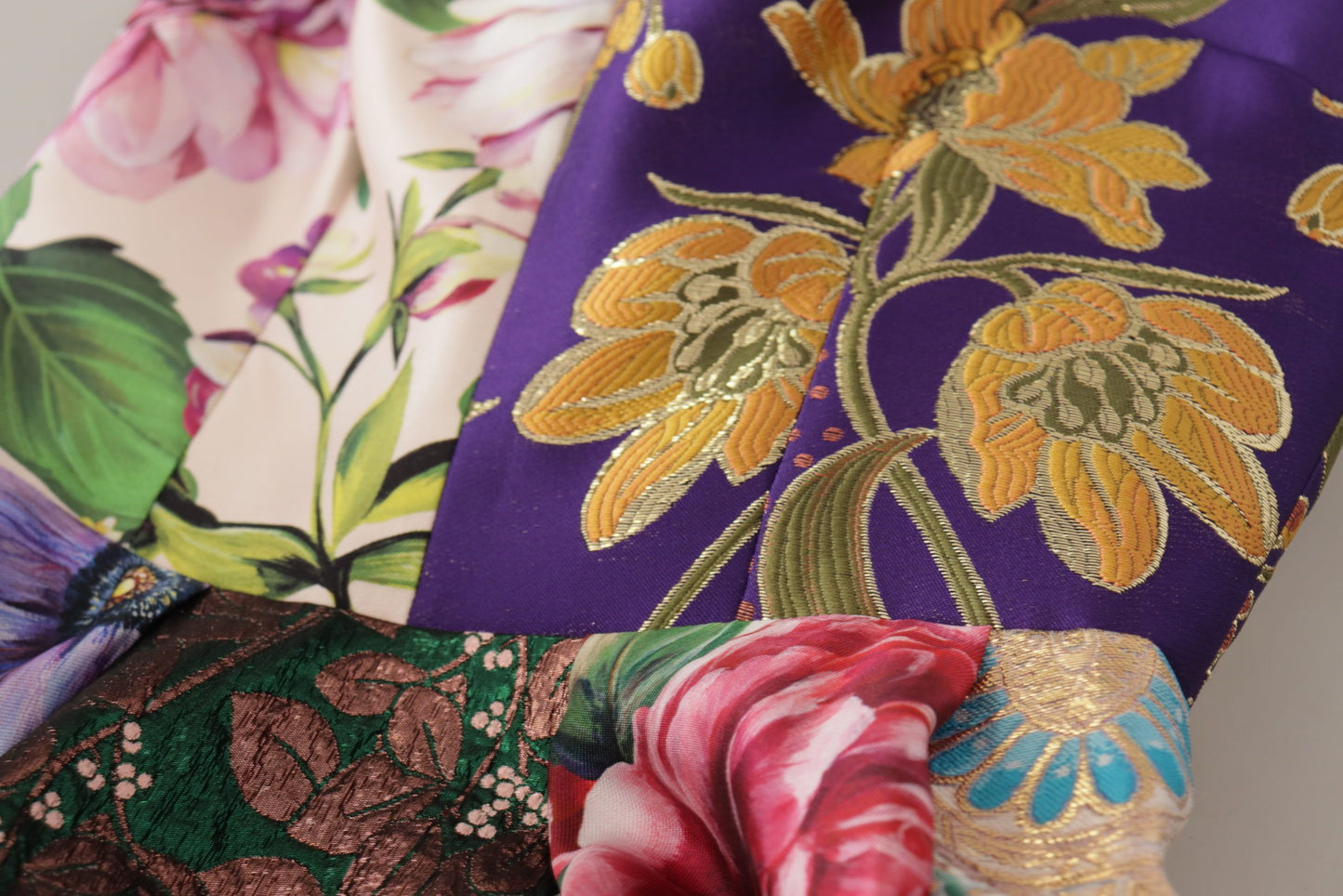 Елегантна шовкова сукня Dolce &amp; Gabbana у стилі печворк