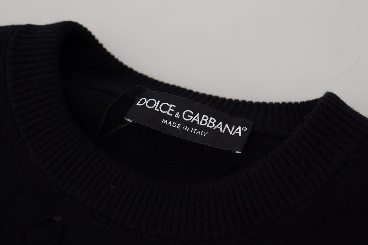 Елегантний вовняний светр з чорним логотипом Dolce &amp; Gabbana