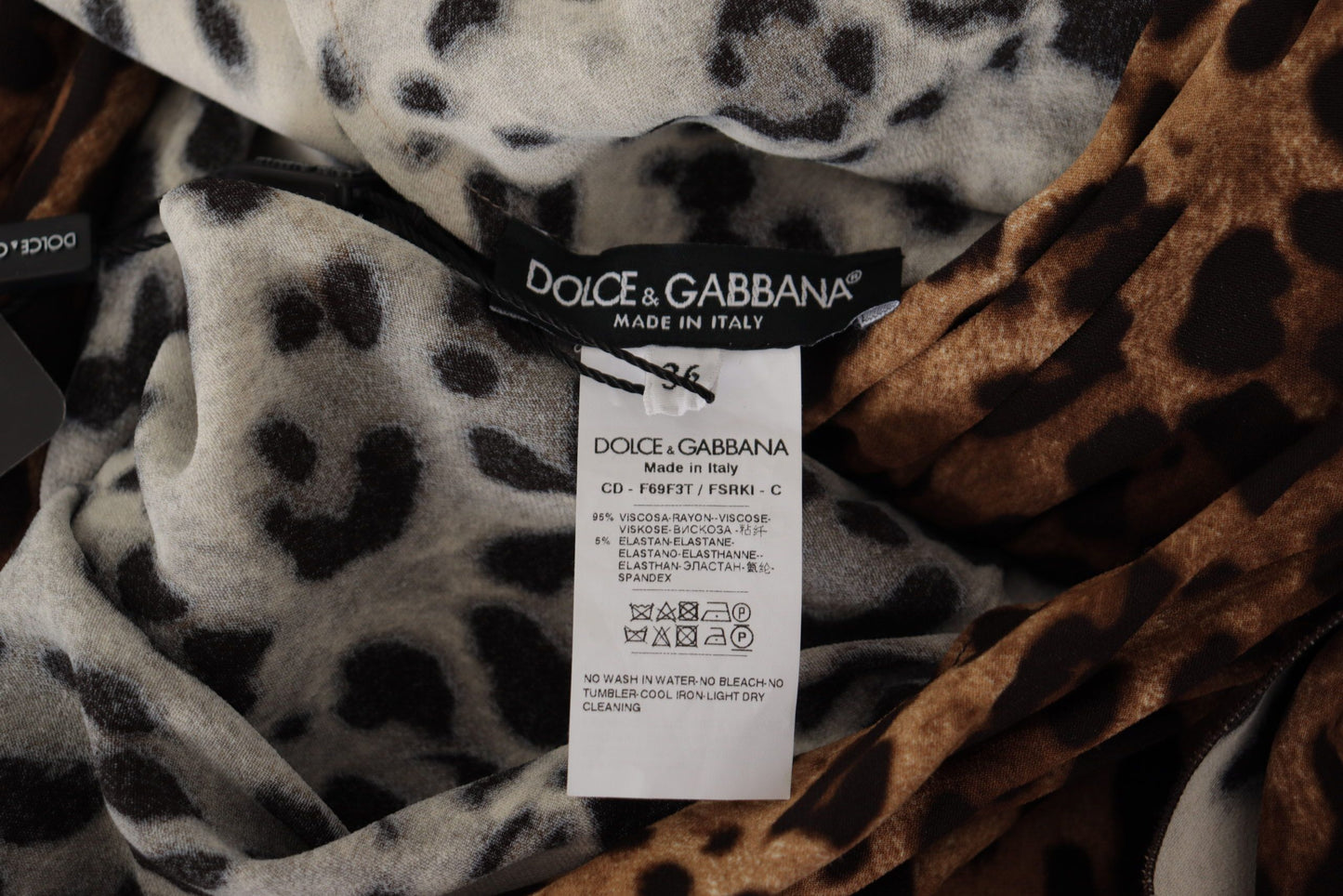 Елегантна коричнева сукня-лінія Dolce &amp; Gabbana з V-подібним вирізом і трапезою