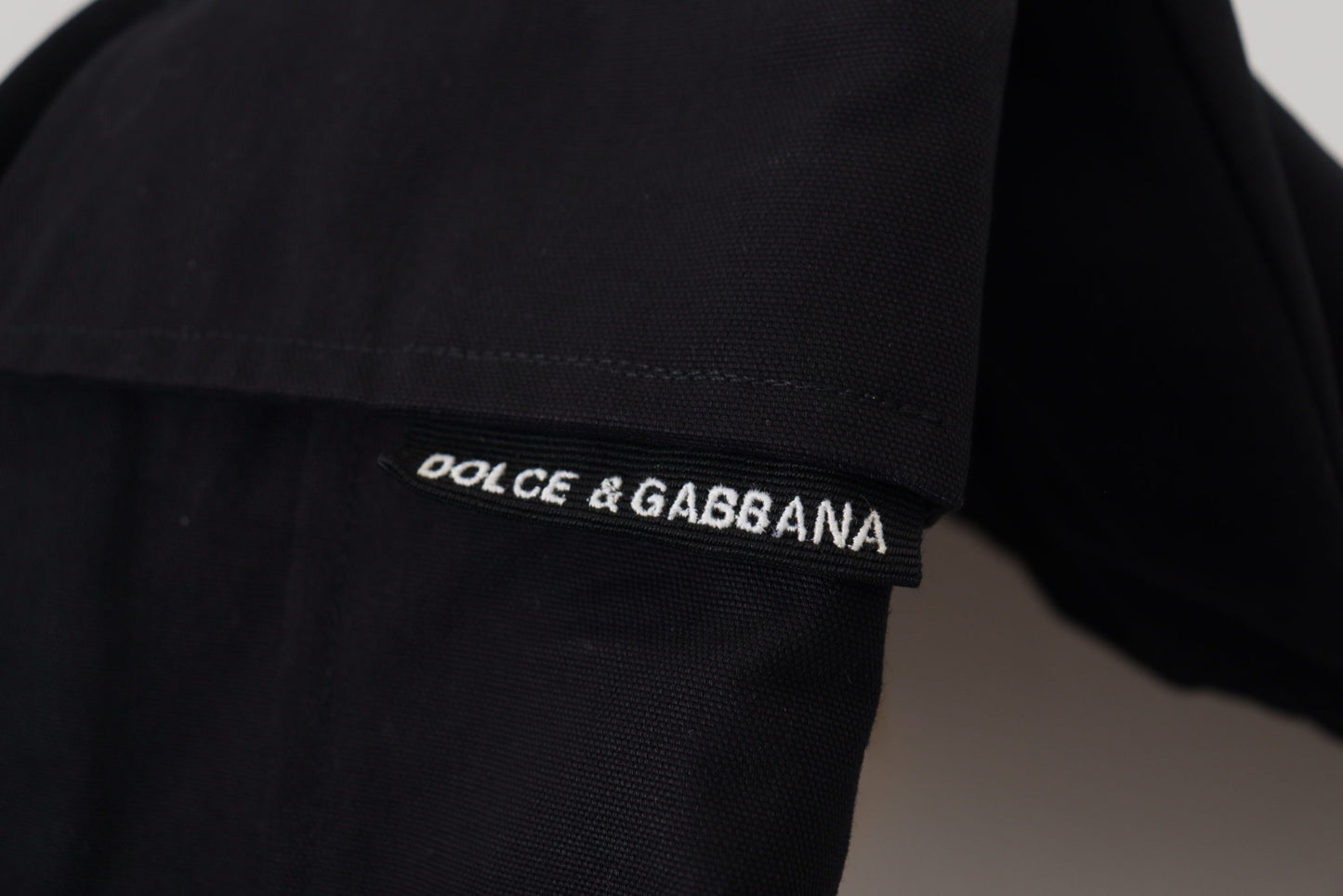 Dolce &amp; Gabbana підкреслить ваше літо: класичні чорні шорти-бермуди