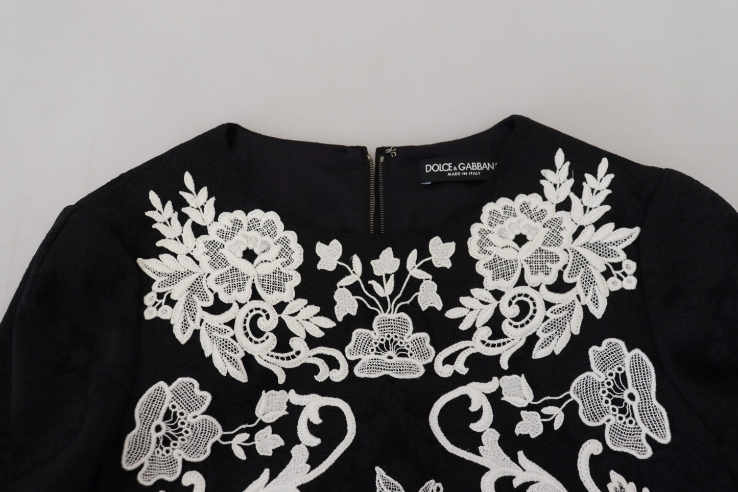 Елегантна чорна міні-сукня А-силуету Dolce &amp; Gabbana з мереживною обробкою