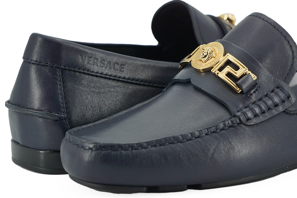Елегантні темно-сині лофери з телячої шкіри Versace