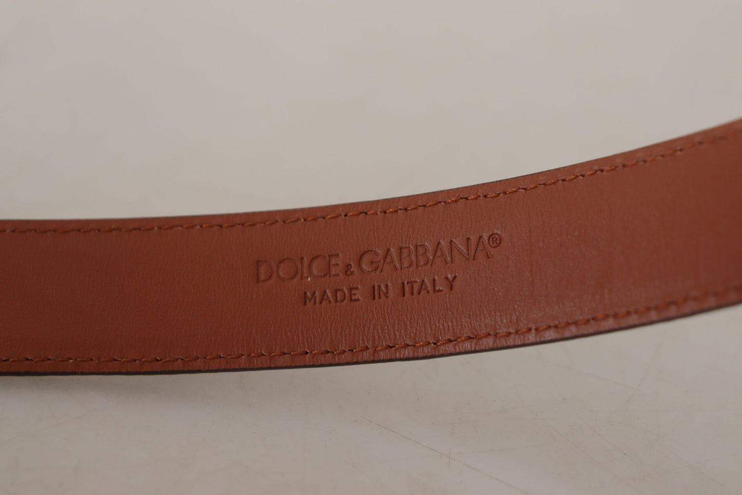 Елегантний шкіряний ремінь з гравіюванням Dolce &amp; Gabbana - позачасовий стиль