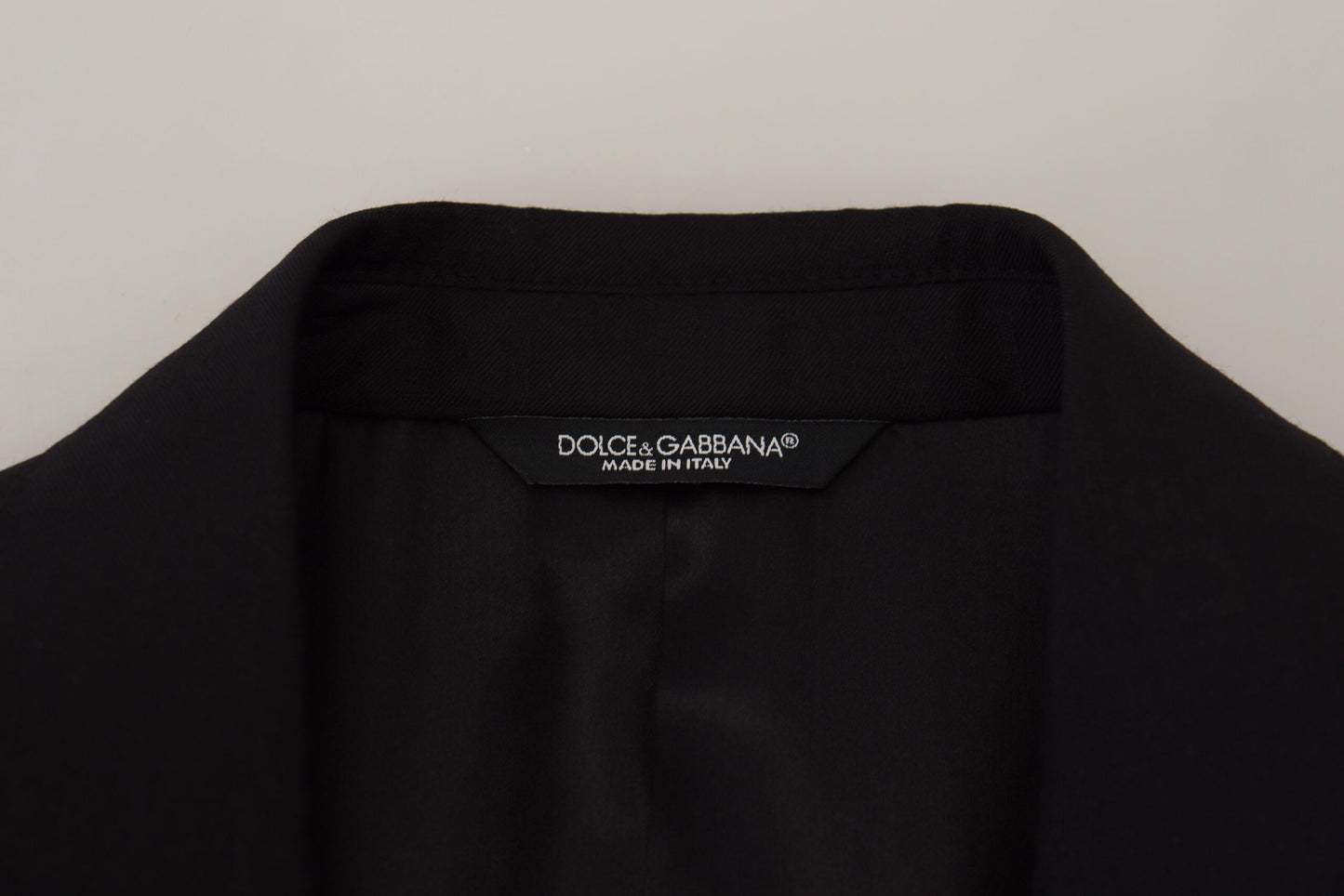 Елегантний чорний блейзер у стилі Мартіні від Dolce &amp; Gabbana
