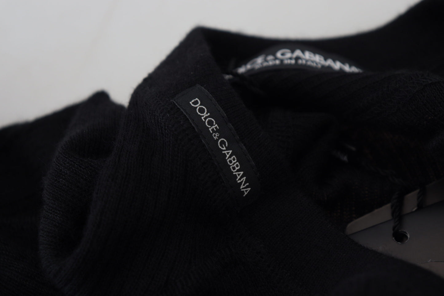 Елегантний чорний кашеміровий светр Dolce &amp; Gabbana