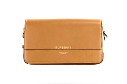 Сумочка-клатч Burberry Grace з гладкої шкіри з мускатним горіхом і клапаном