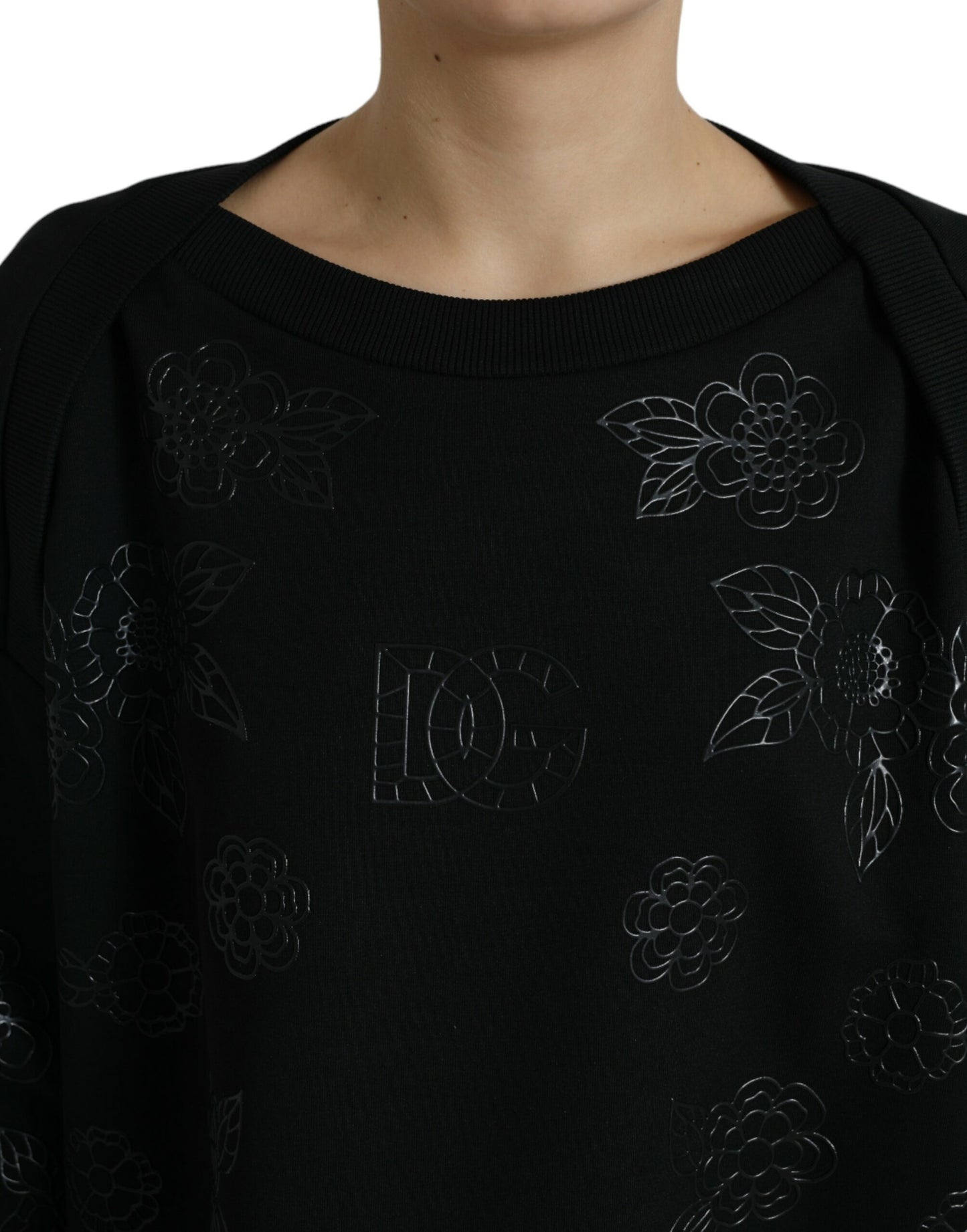 Елегантний чорний светр Dolce &amp; Gabbana з квітковою аплікацією