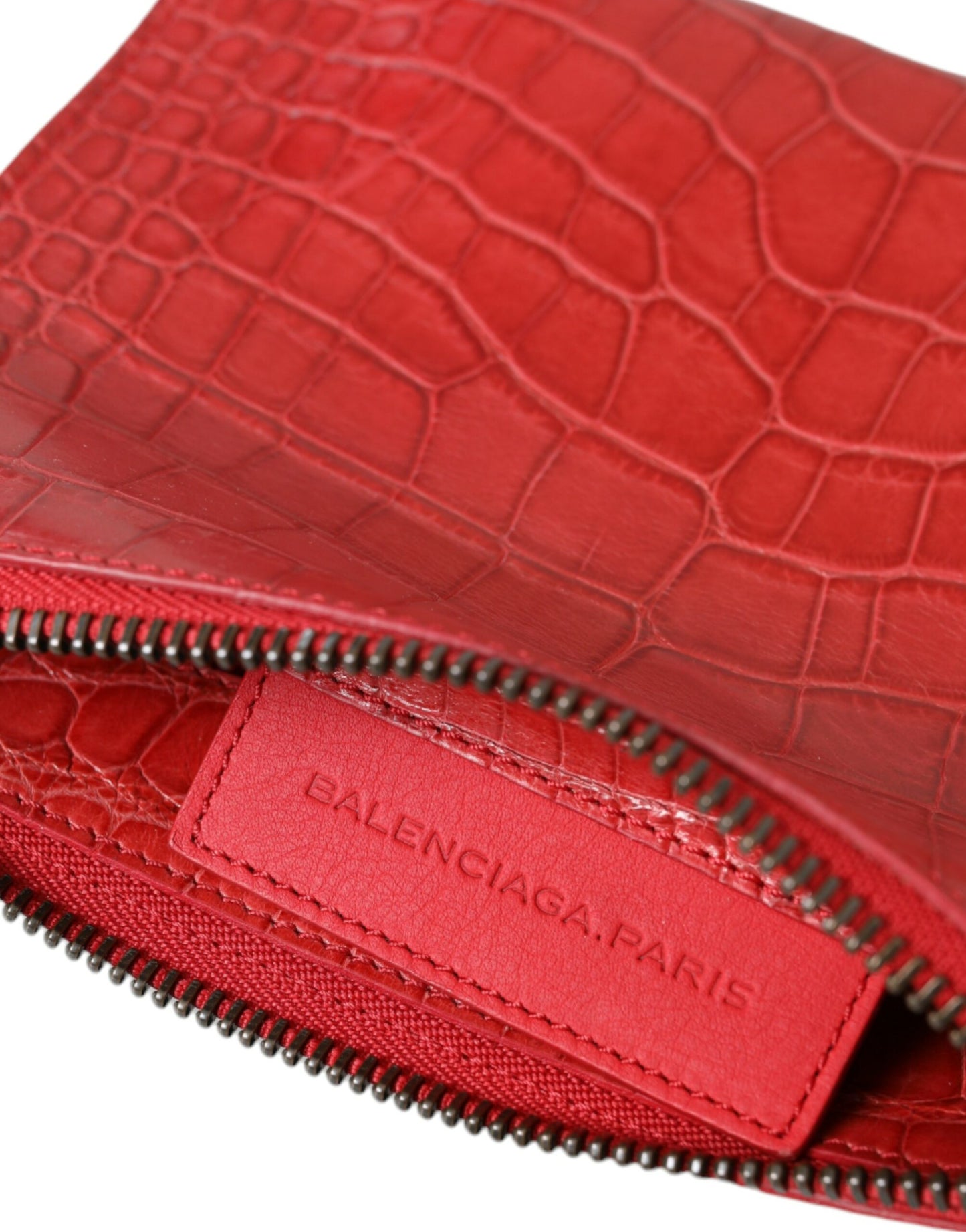 Екзотичний клатч Balenciaga з червоної шкіри алігатора