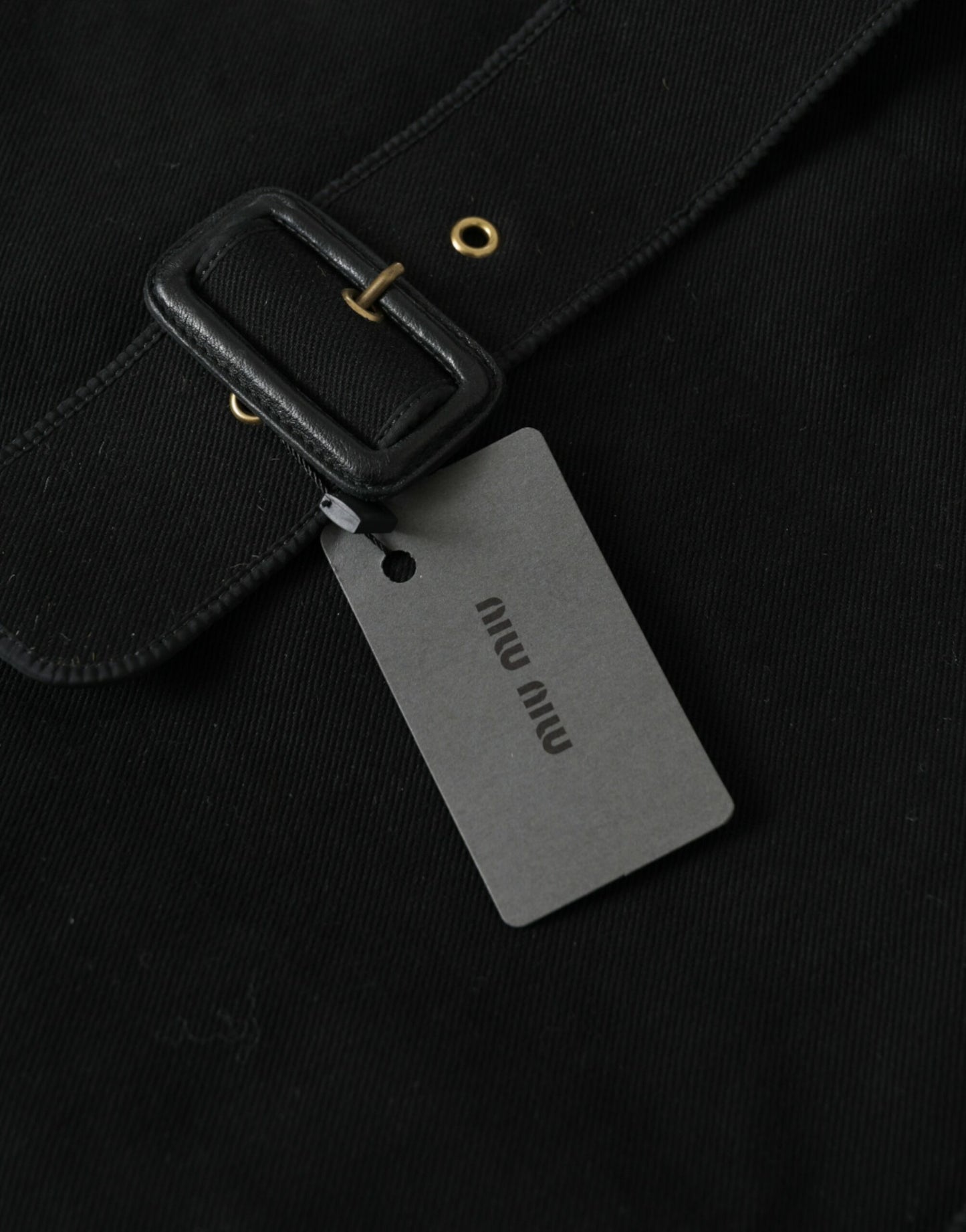 Чорна джинсова сумка Miu Miu Chic для щоденної елегантності