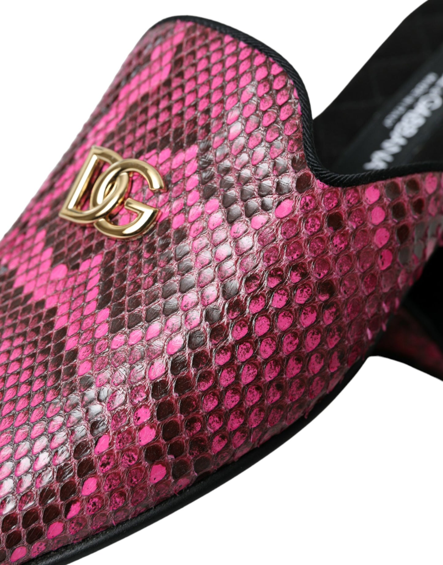 Босоніжки на плоскій підошві Dolce &amp; Gabbana кольору фуксії з логотипом "мюль".