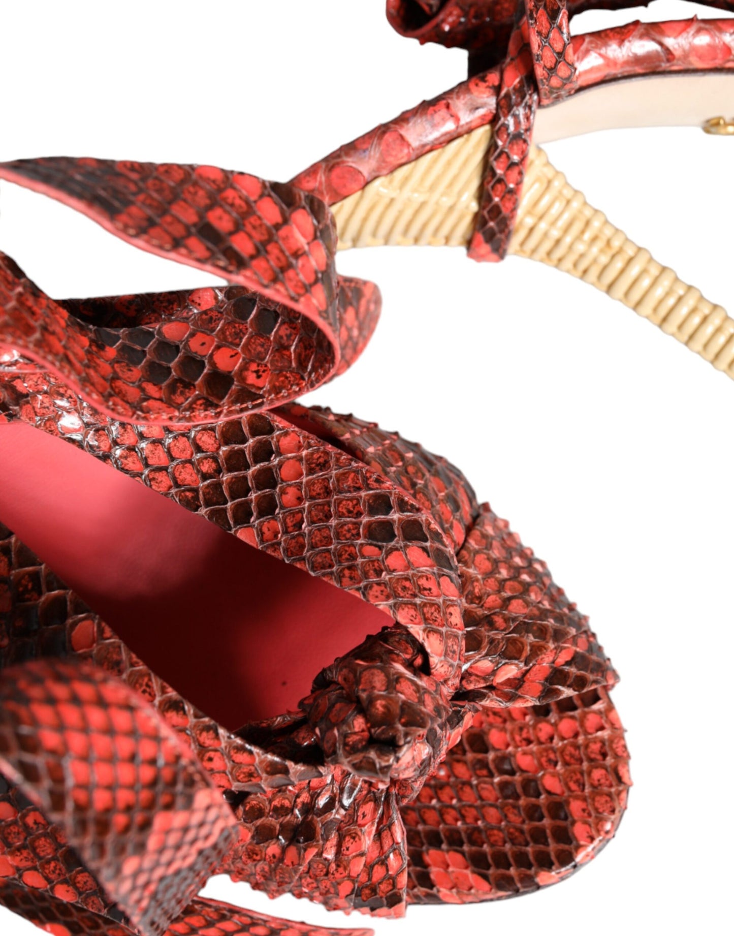 Dolce &amp; Gabbana Coral Exotic Leather Heels Босоніжки