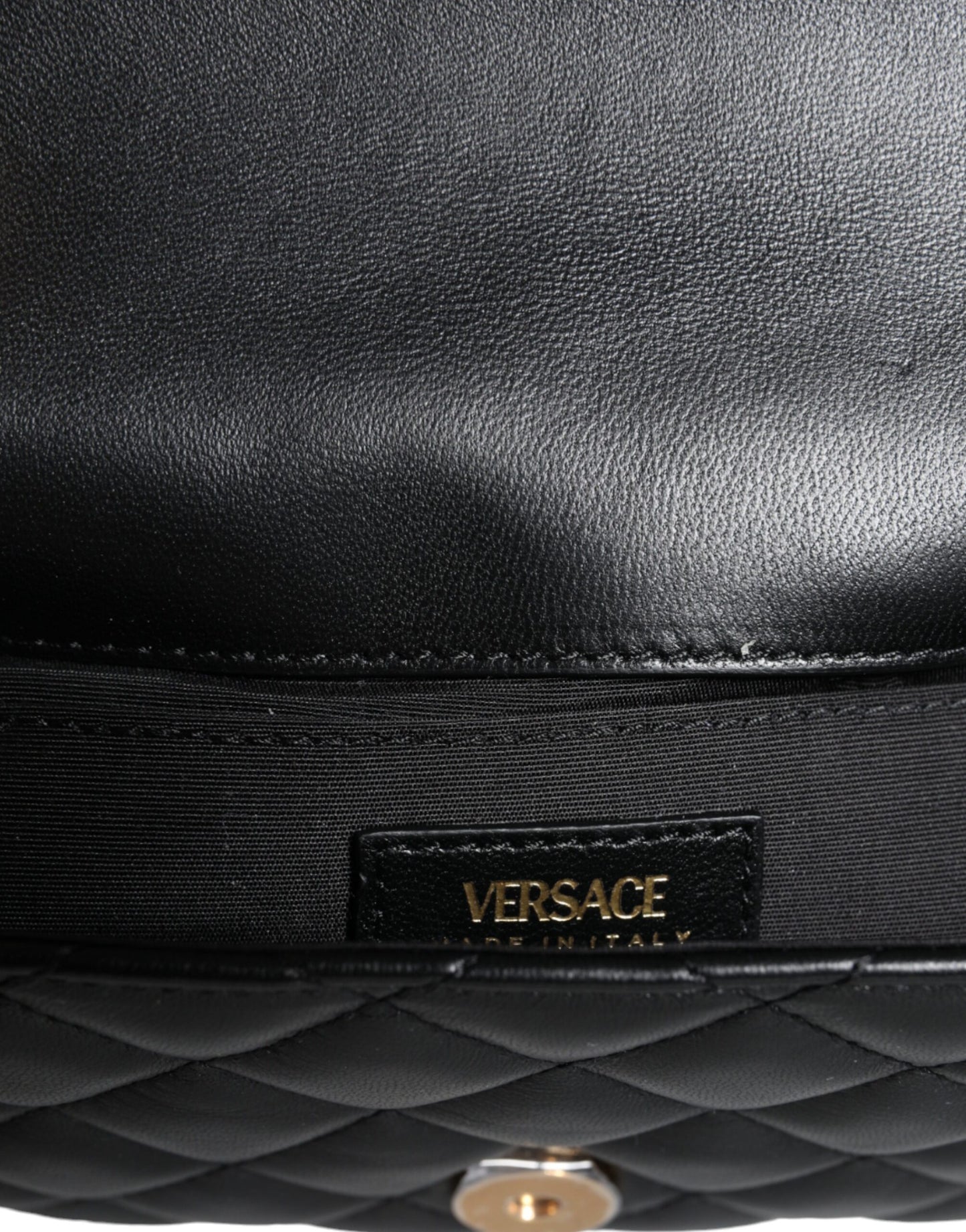 Чорна стьобана шкіряна сумка Versace через плече