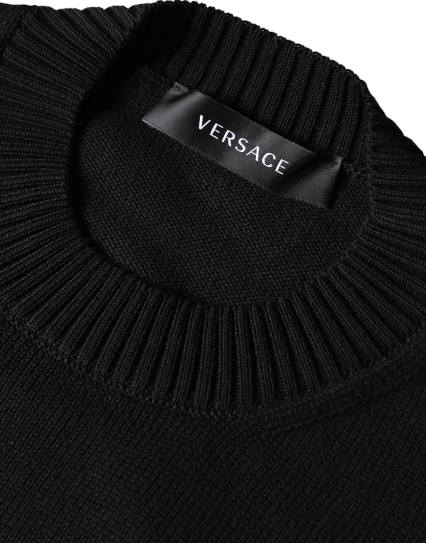 Пуловер з вишивкою Versace Black Medusa з круглим вирізом