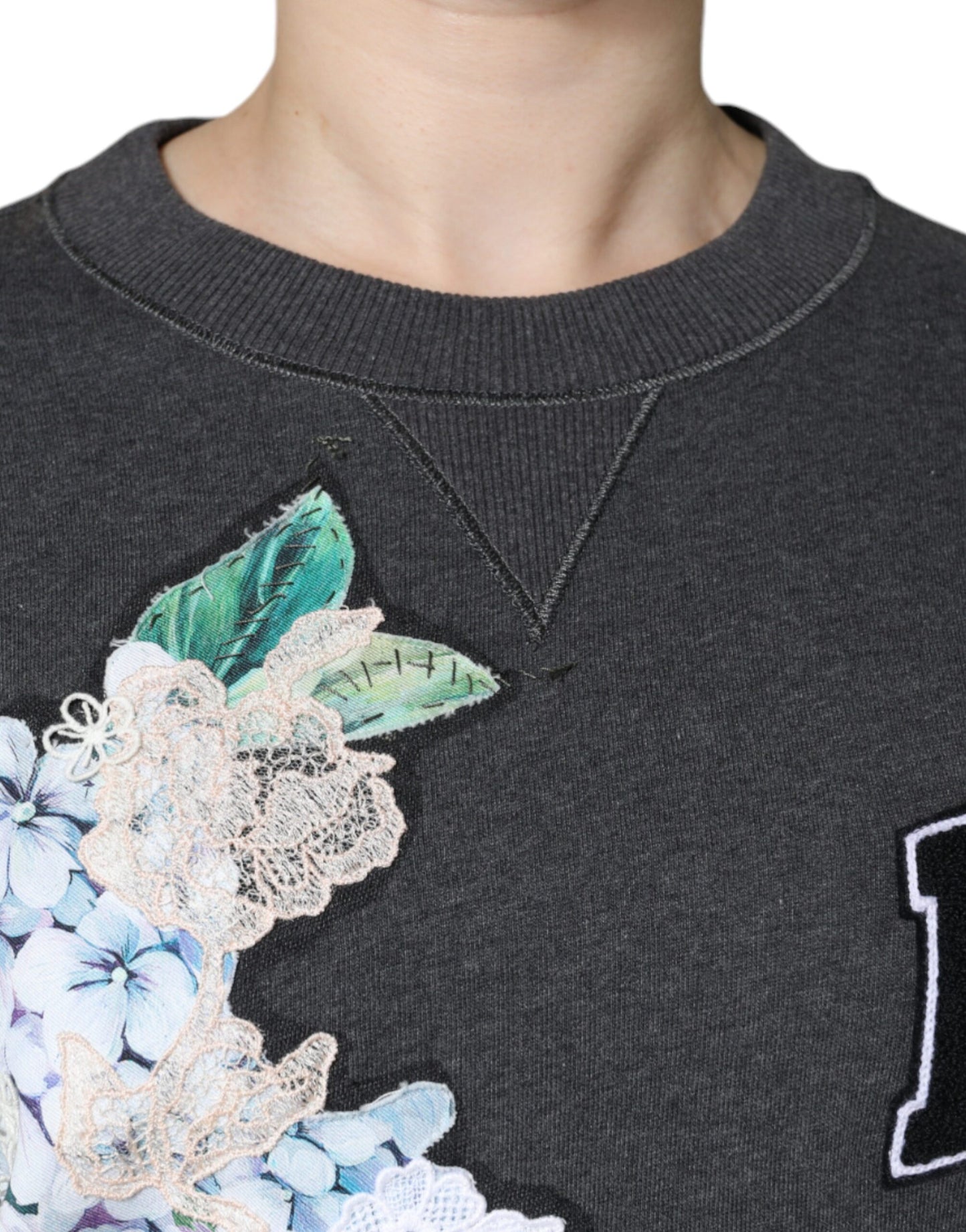 Коледжський светр Dolce &amp; Gabbana Grey Hydrangea із квітковими шипами