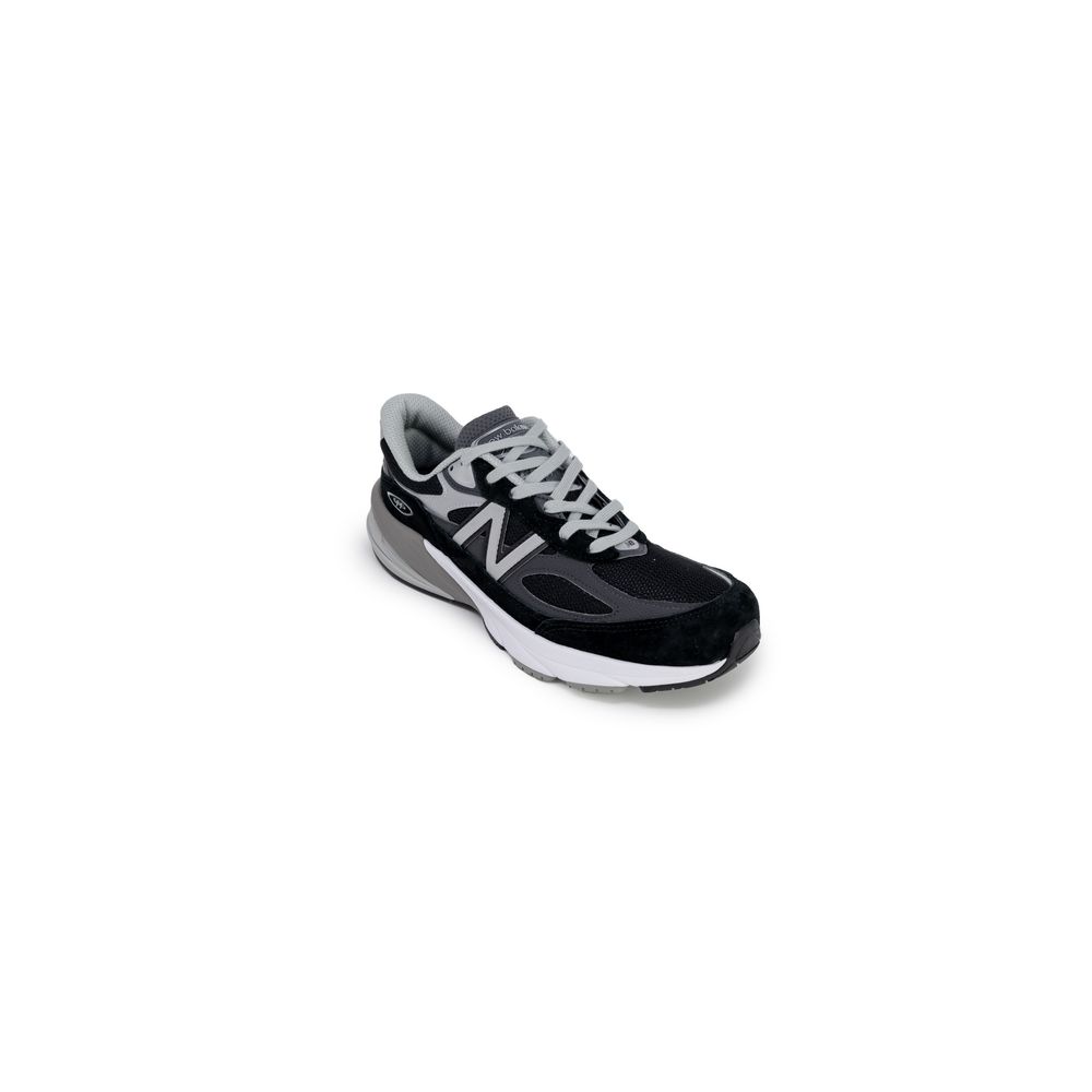 Чорні тканинні кросівки New Balance