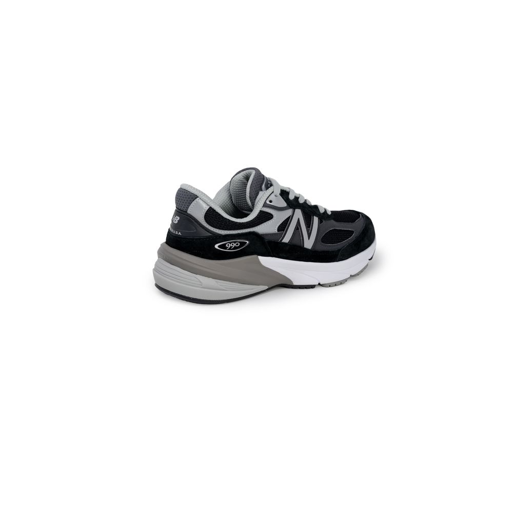 Чорні тканинні кросівки New Balance