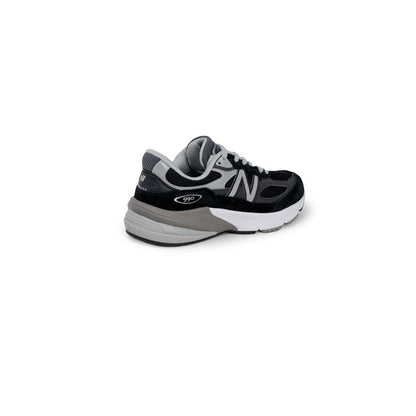 Чорні тканинні кросівки New Balance