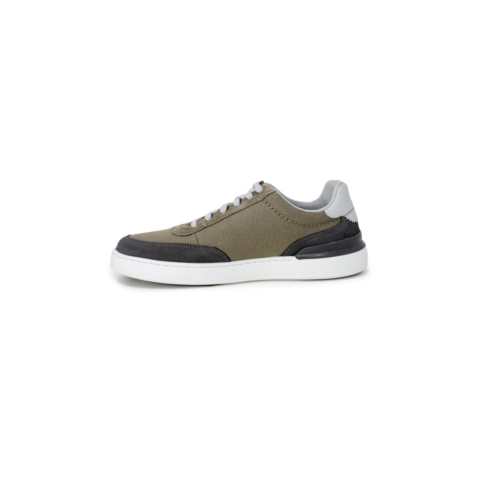 Сірі гумові кросівки Clarks