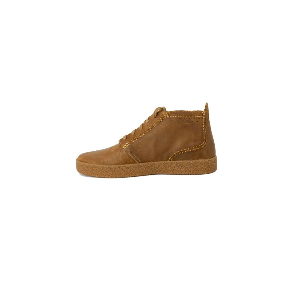 Бежеві шкіряні черевики Clarks