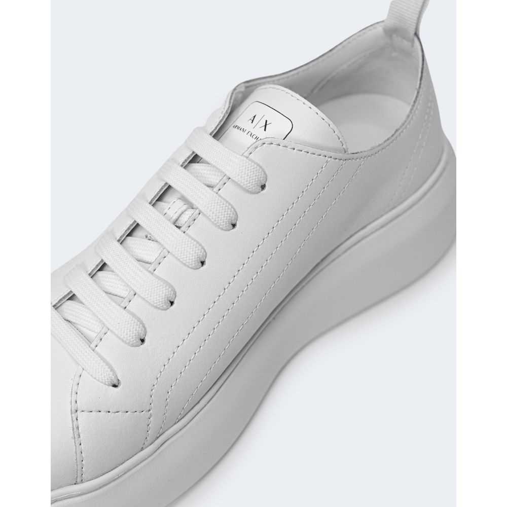 Білі шкіряні кросівки Armani Exchange