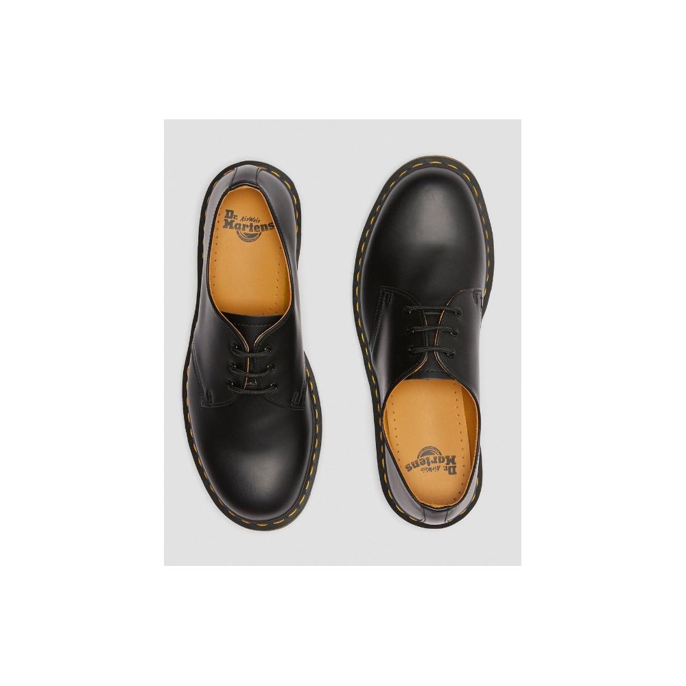 Чорні шкіряні туфлі на плоскому ходу Dr. Martens