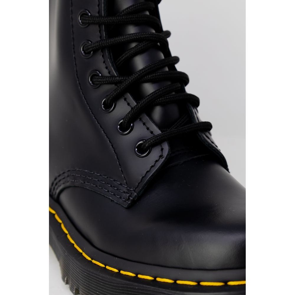 Чорні шкіряні черевики Dr. Martens