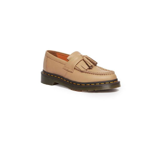 Бежеві шкіряні туфлі на плоскому ходу Dr. Martens