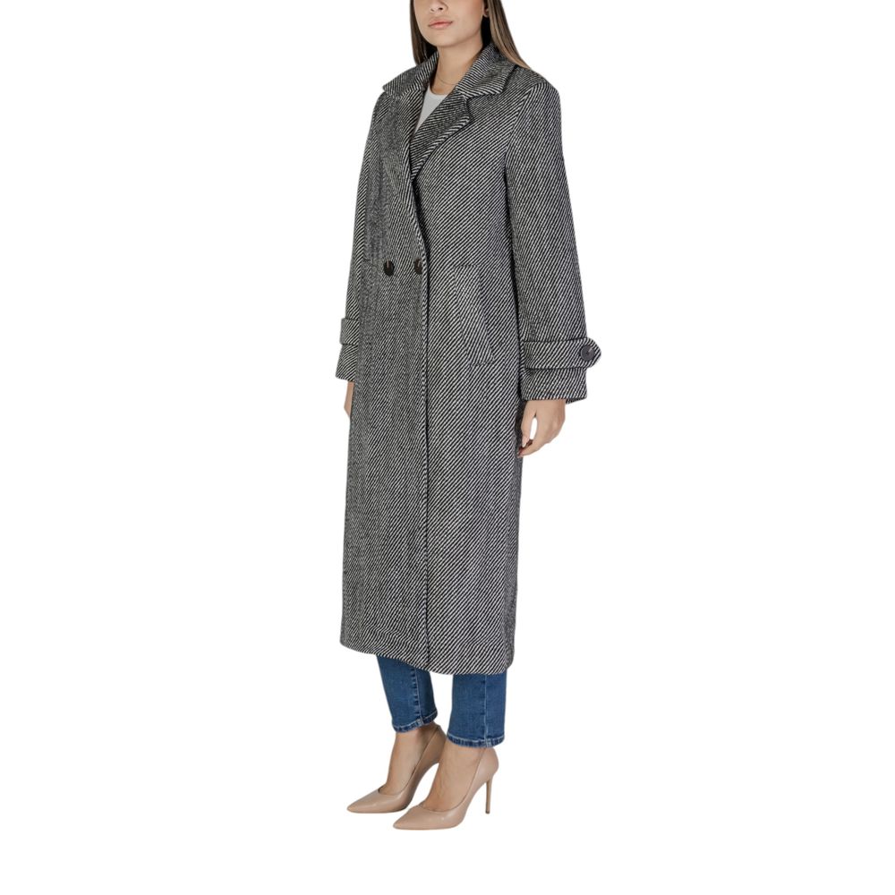 Vila Clothes Чорні поліестерові куртки та пальто