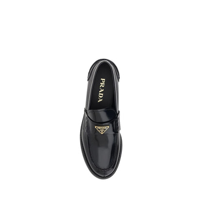 Лофери з логотипом Prada