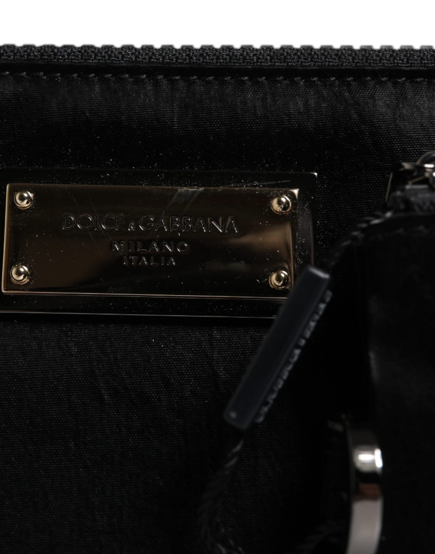 Багатофункціональна сумка Dolce &amp; Gabbana із чорним шкіряним брелоком з логотипом