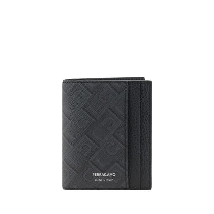 Власник картки Ferragamo